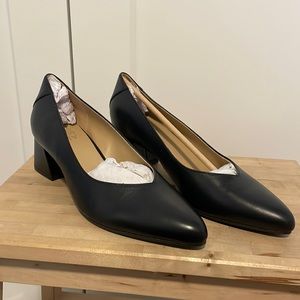 NWT - Naturalizer Malynn Pumps